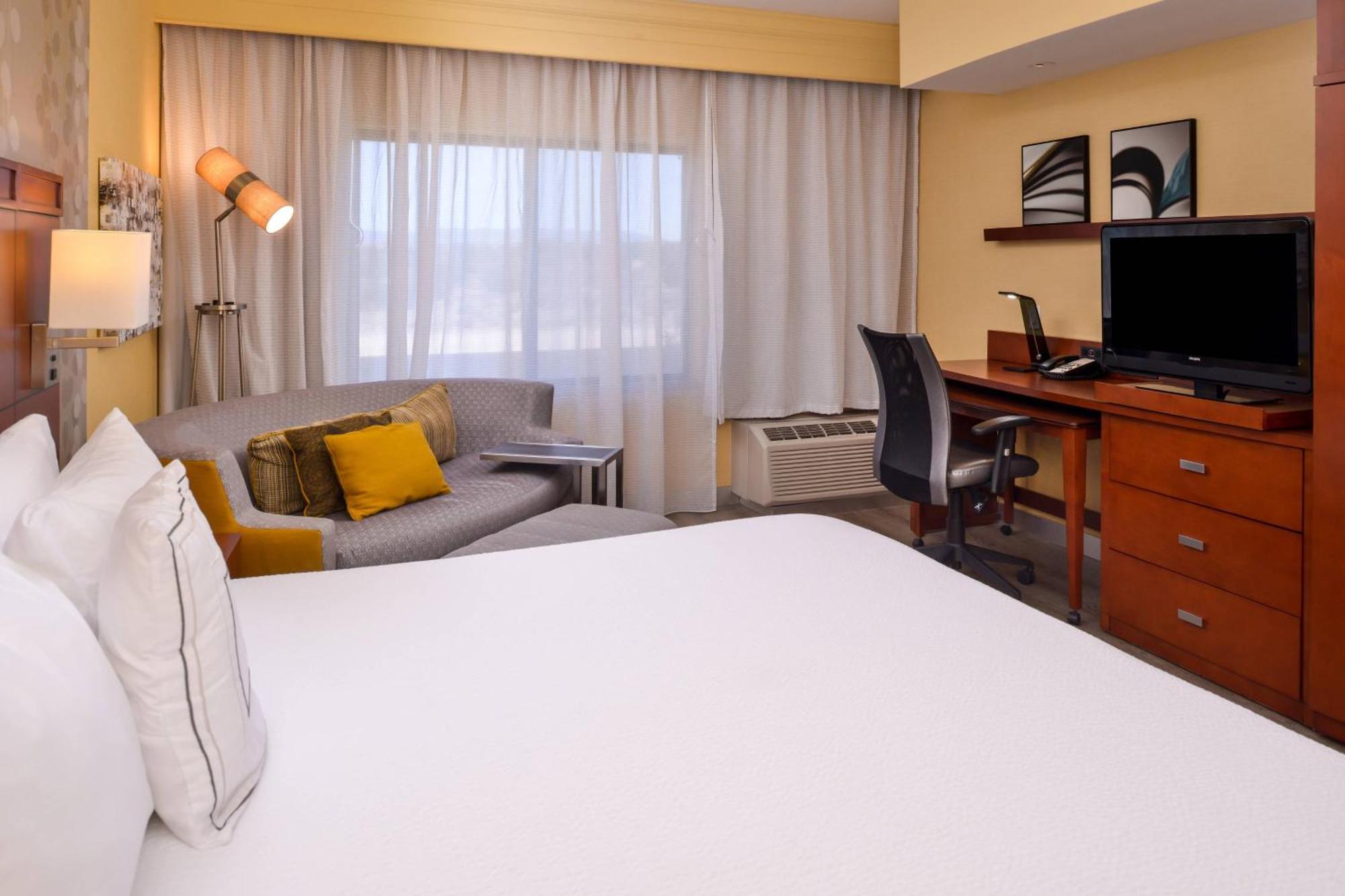 Courtyard By Marriott Victorville Hesperia Extérieur photo